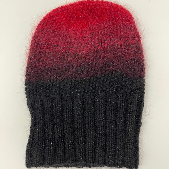 Eugenia Kim Asha Beanie in Red and Black NWOT *FINAL PRICE* - Picture 3 of 4